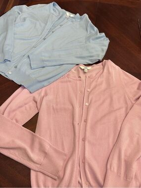 2 Time and Tru Pastel Lightweight Cardigan Sweaters Lilac and Light Blue EC